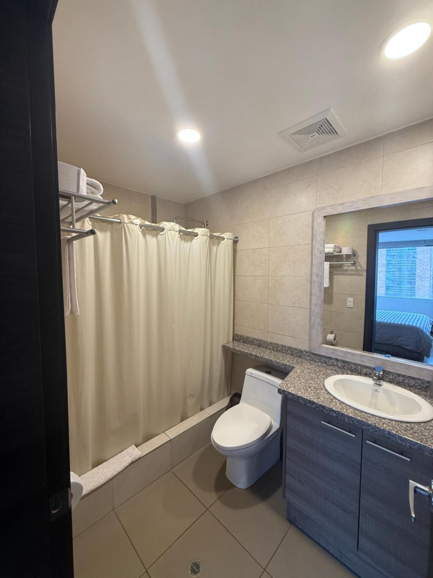 Finlandia Park Suite Quito Extérieur photo